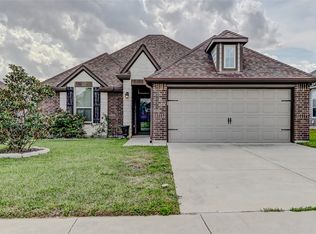 2131 Markley Dr, Bryan, TX 77807