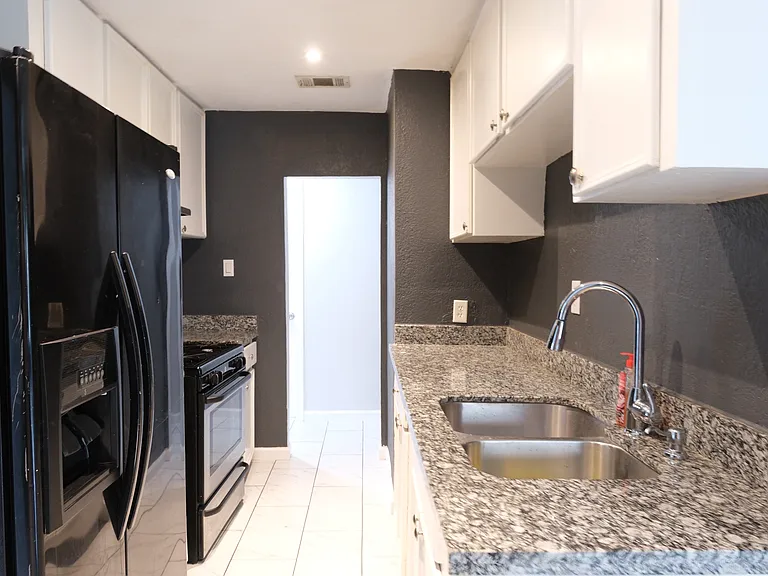 3422 Bacon St — Photo 4