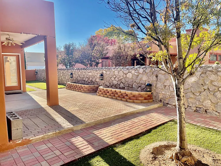 3496 Northpointe Dr — Photo 41