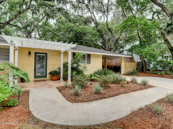 108 Simmons Ave, Saint Simons Island, GA 31522