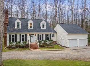 2492 Perkinsville Rd, Maidens, VA 23102