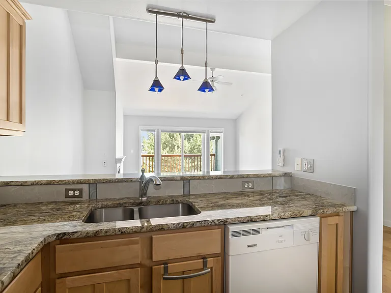 78 SW Allen Rd #3 — Photo 6
