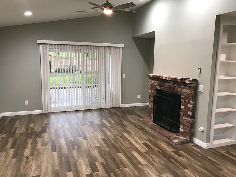 1706 Canyon Crest Ln — Photo 4