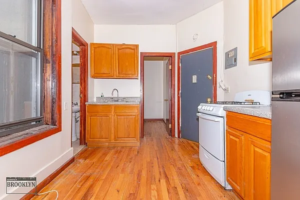 Rented by Simply Brooklyn Realty Inc | media 40