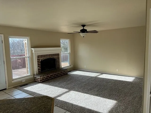 4 bed, 2618 sqft, $2,450 — Photo 2