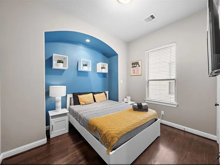 2512 Leeland St — Photo 25