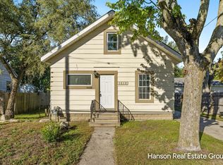 1413 Kingsley St, Muskegon, MI 49442