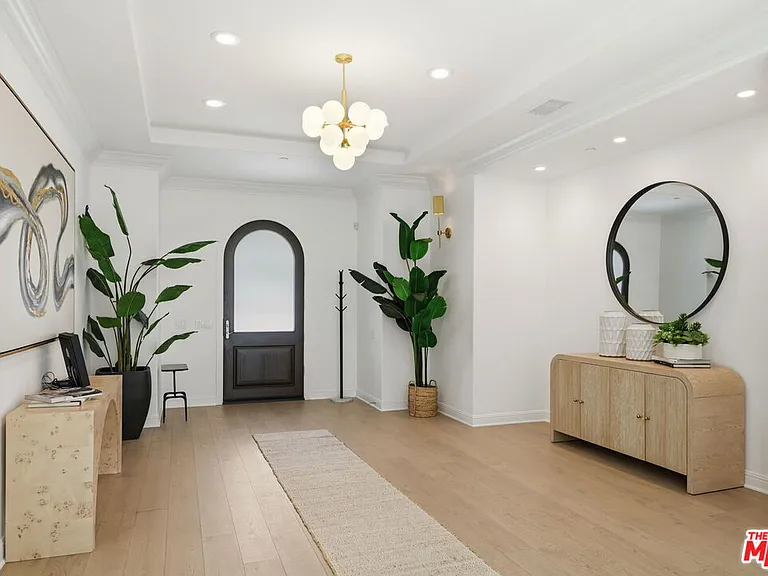 20448 W Liverpool Way — Photo 7