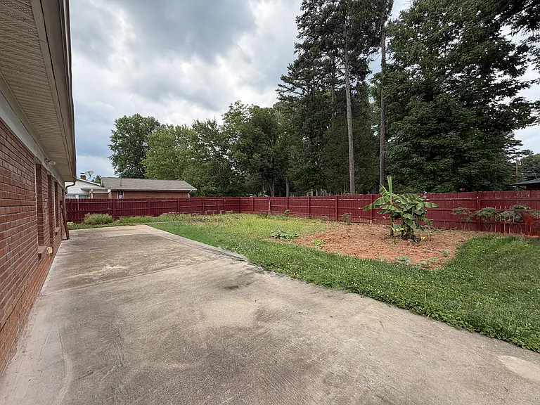 2501 Burkholder Rd — Photo 24