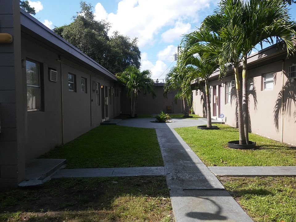 1st image of 1111-1125 Sharazad Blvd #29