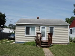 414 E Harlem Rd, Machesney Park, IL 61115