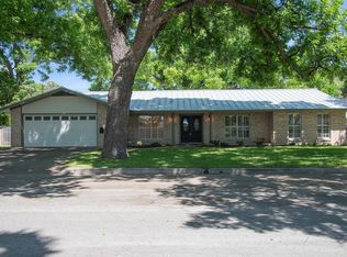21 Larkwood Ln, Del Rio, TX 78840