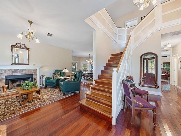 2nd image of 37810 Boyd Rd