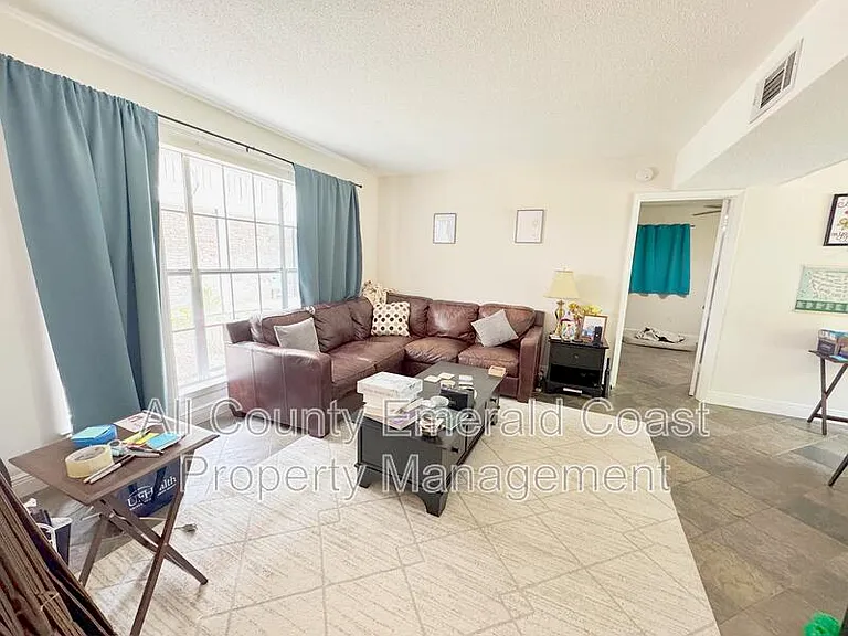 105 Country Club Dr — Photo 25