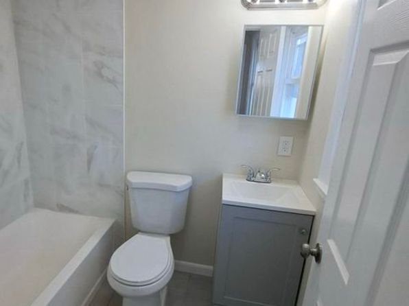 110 Hibernia Ave #2