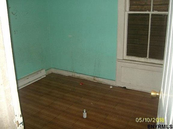 4th image of 56 Continental Ave