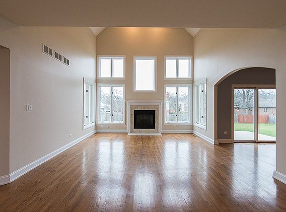 5th image of 21354 Longview Dr