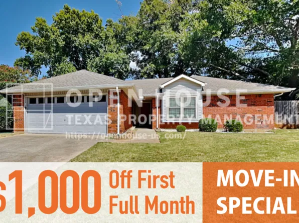 2613 Forestview Dr, Corinth, TX 76210