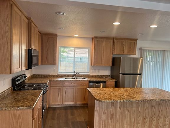2nd image of 1106 W 11th St #1106