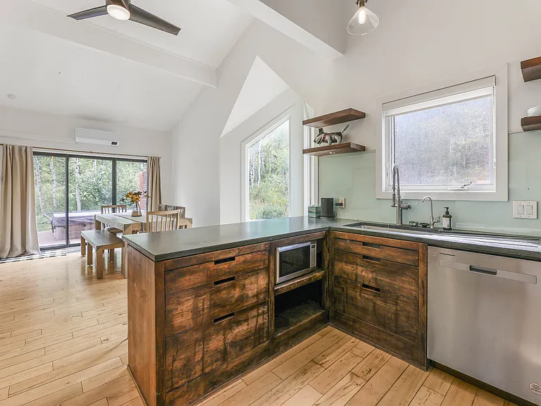 4445 Hidden Cove Rd — Photo 19