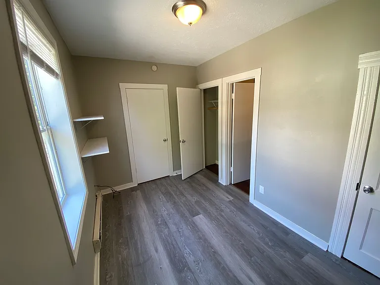 452 S Main St — Photo 15