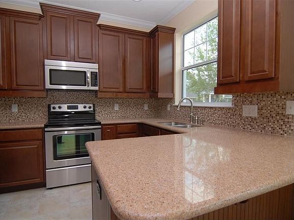 5th image of 9444 Tawnyberry St