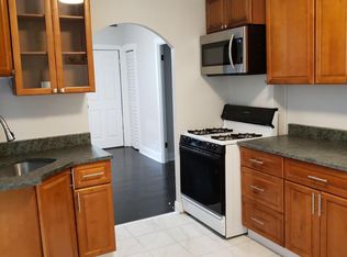 3742 S Paulina St APT 1R, Chicago, IL 60609