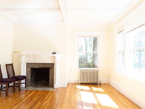 4th image of 1789 Commonwealth Ave #245