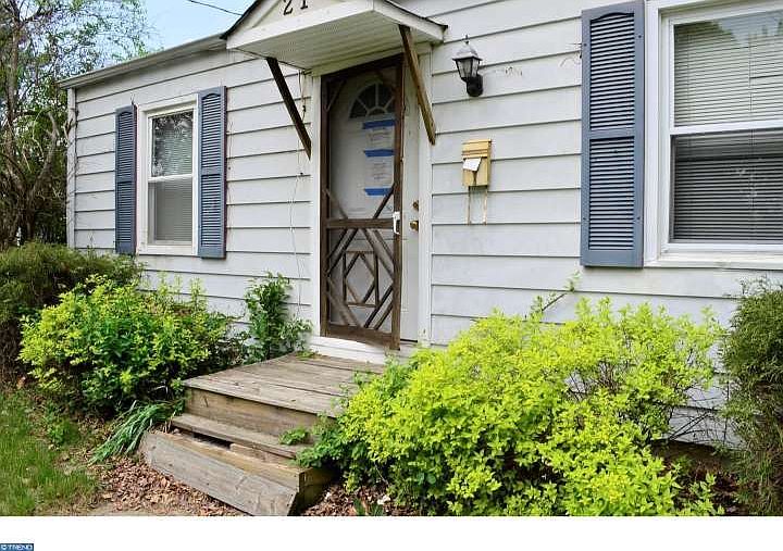 2nd image of 21 Arthur Ave