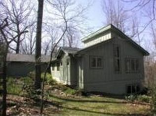 145 Royal Dr, Hendersonville, NC 28739