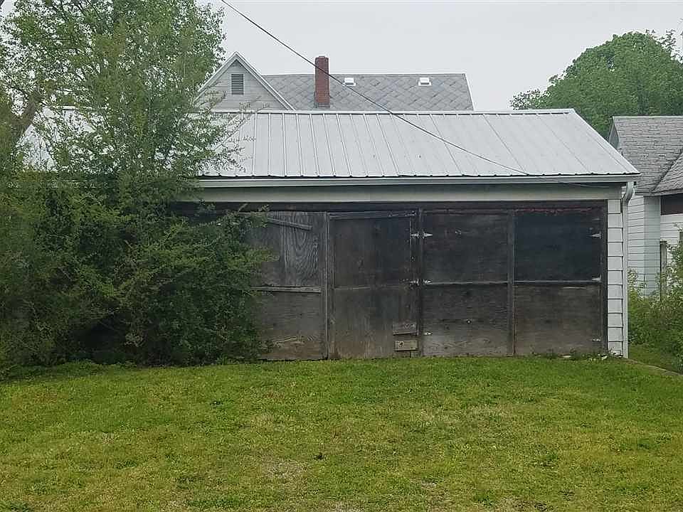 2nd image of 1827 Smead St