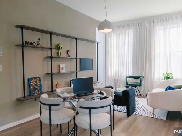 331 Pleasant Pl APT E, Teaneck, NJ 07666