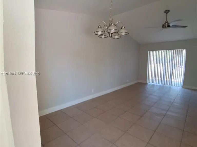 5721 Wingham Way #5721 — Photo 7
