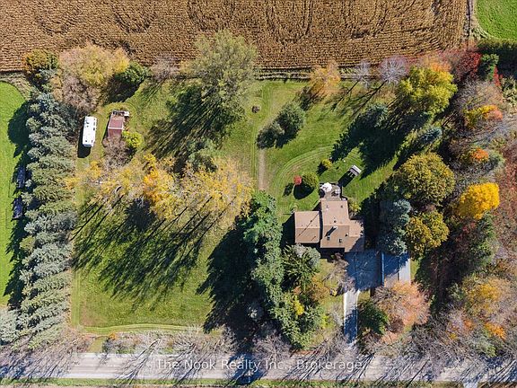 4th image of 210 Scugog St #14