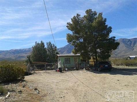 2nd of 2 cabin on the property with 1 bedroom, 1 bathroom, fireplace and mature trees.  Approximately 400 s.f. This home is occupied with tenants.  Please do not disturb tenants.