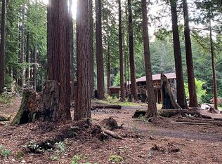 31701 Pearl Dr, Fort Bragg, CA 95437