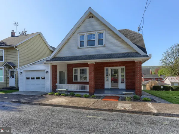 249 Market St, Highspire, PA 17034