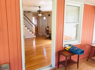 126 Washington Rd, Brimfield, MA 01010