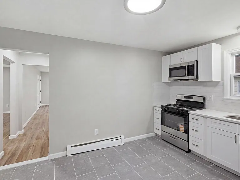 25 Elizabeth St — Photo 2
