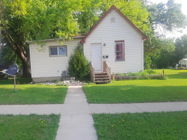 807 Weston Ave, Saint James, MN 56081