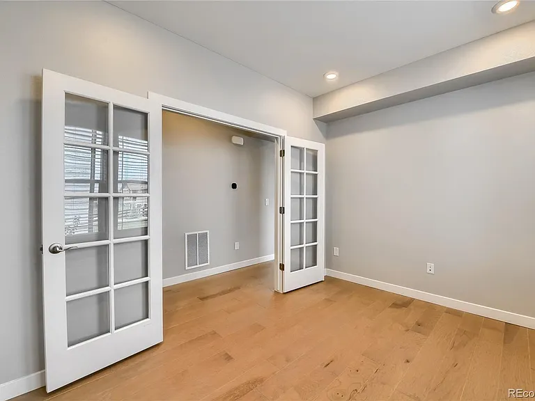 1635 Stable View Dr — Photo 5