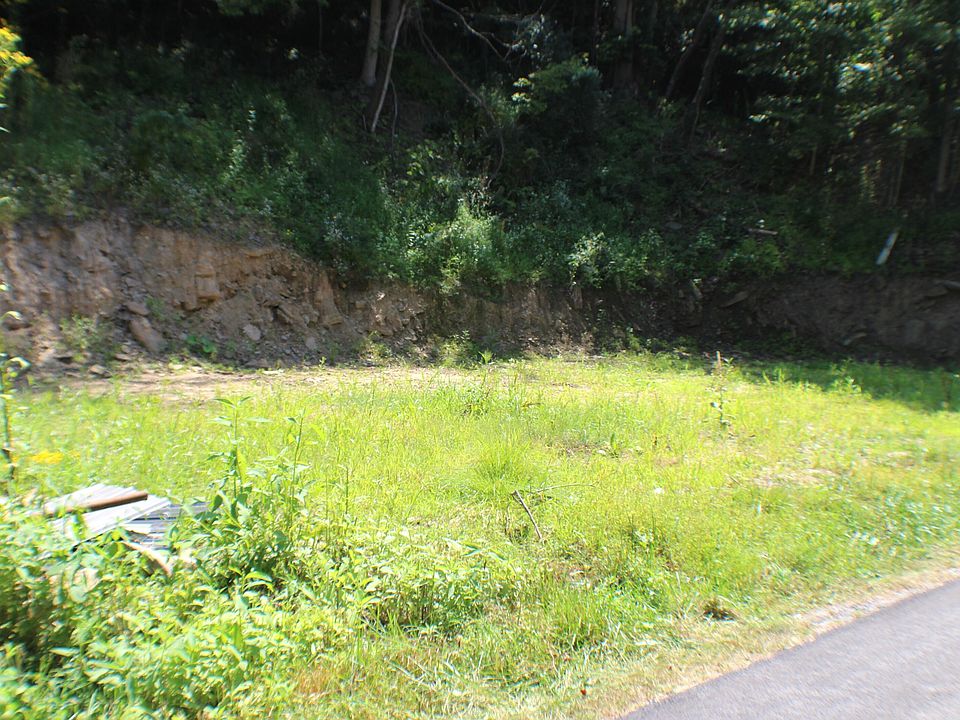 221 4th Ave Marlinton WV Zillow