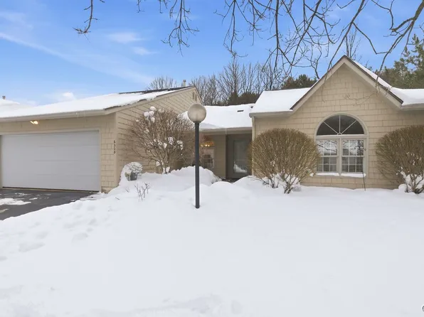 6308 Hamlet Crst, Jamesville, NY 13078