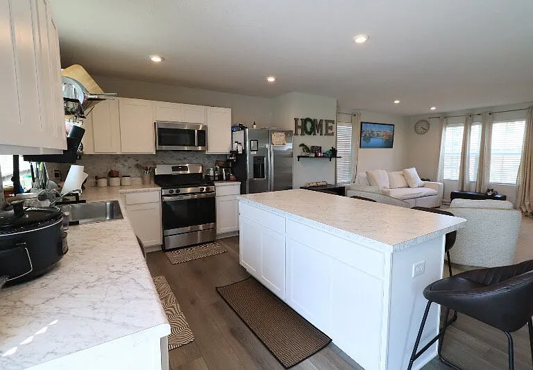 1748 Plum Brook Dr — Photo 2