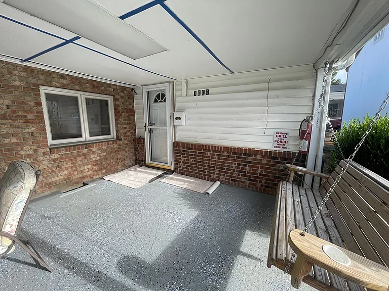 1008A E Denim Dr — Photo 3