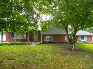 108 Sycamore Pkwy, Versailles, KY 40383