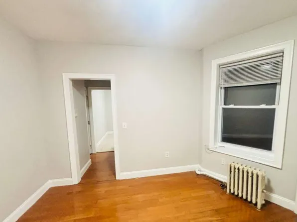 381 Baldwin Avenue image 6 of 13