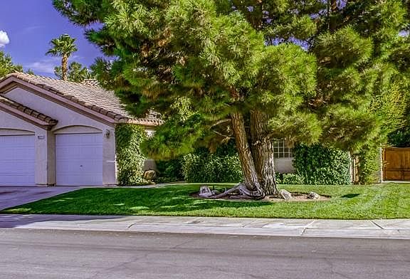 2nd image of 8221 Green Clover Ave