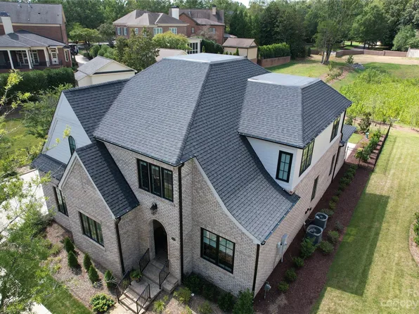9329 Heydon Hall Cir, Charlotte, NC 28210