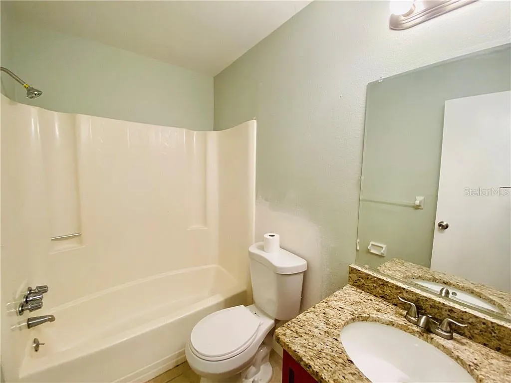 2 bed, 2.0 bath, 1025 sqft, $1,250 — Photo 4